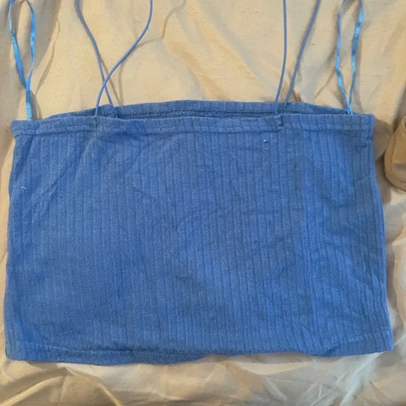 Multiple tops - Picture 11 of 11